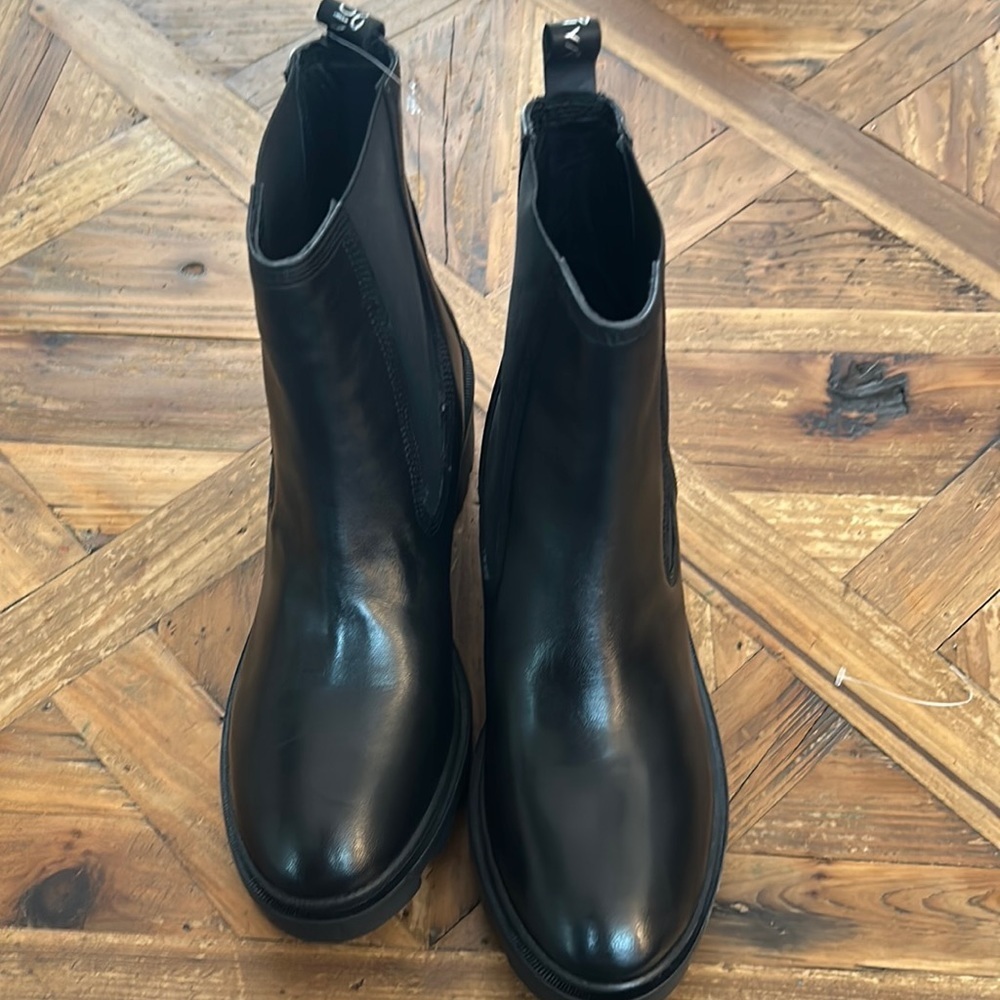 Enjoiya leather boots size EUR 40 or US 9.5